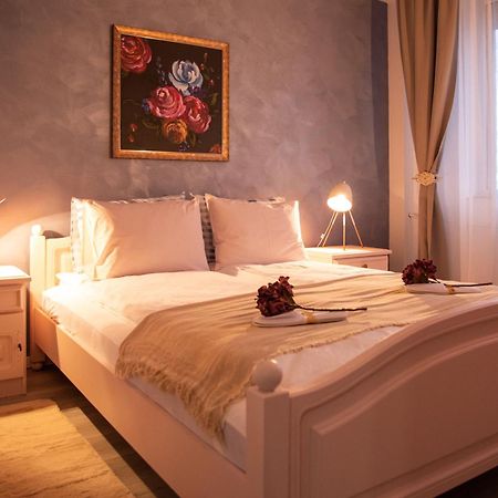 Over The City Oradea Zimmer foto